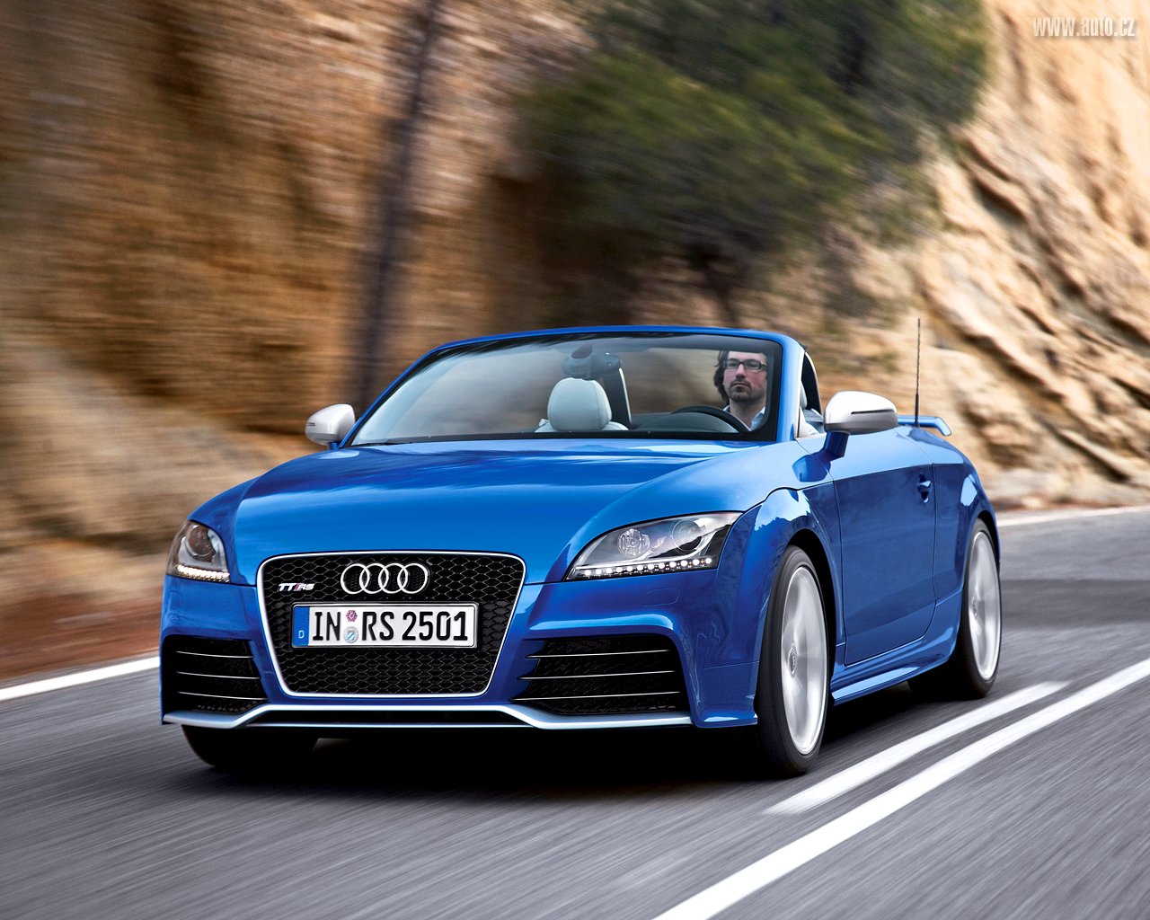 Audi TT RS.jpg